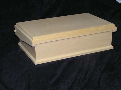 Shallow Basswood Box 8 1/2" x 14" x 3 5/8" with 1" Top